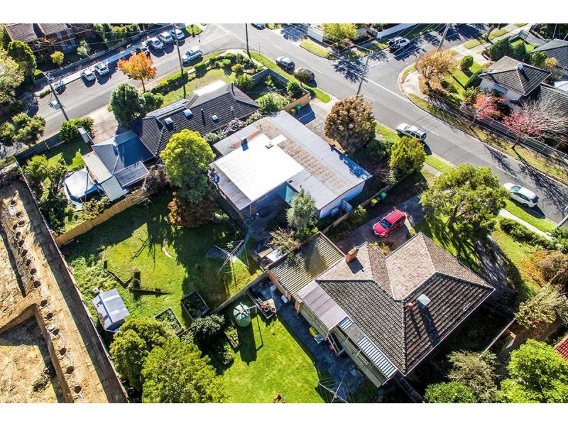 21 Woodville Road, Mooroolbark VIC 3138