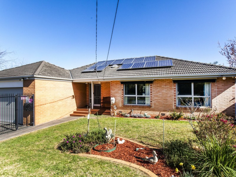 65 Pembroke Road, Mooroolbark VIC 3138