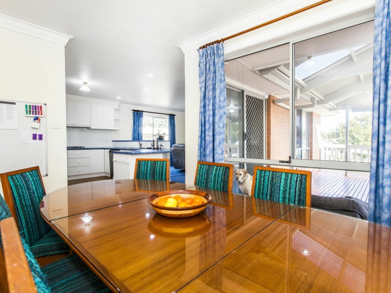 65 Pembroke Road, Mooroolbark VIC 3138