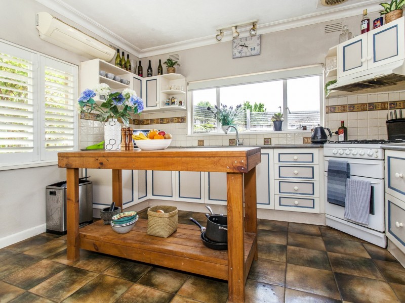 Unit 1/25 Railway Avenue, Ringwood East VIC 3135