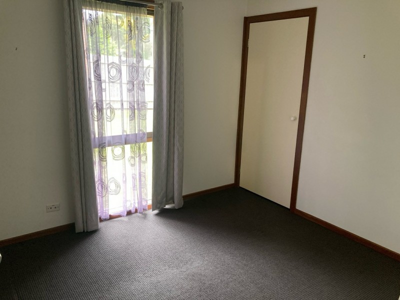 6 Statesman Crescent, Mooroolbark VIC 3138