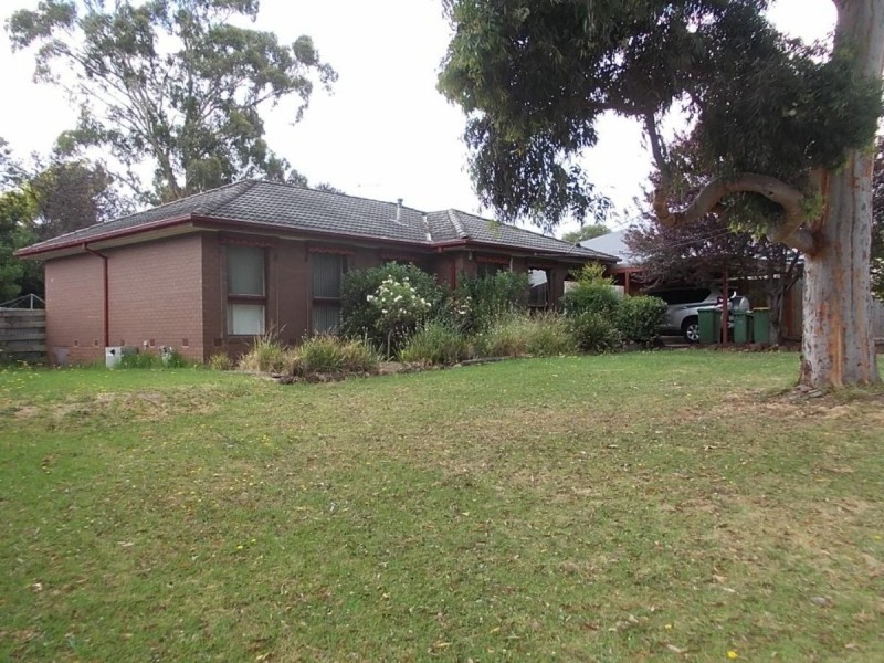 25 David Drive, Mooroolbark VIC 3138