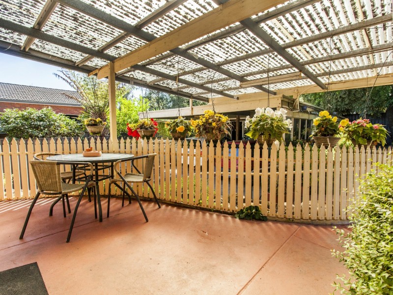 29 Russell Avenue, Mooroolbark VIC 3138