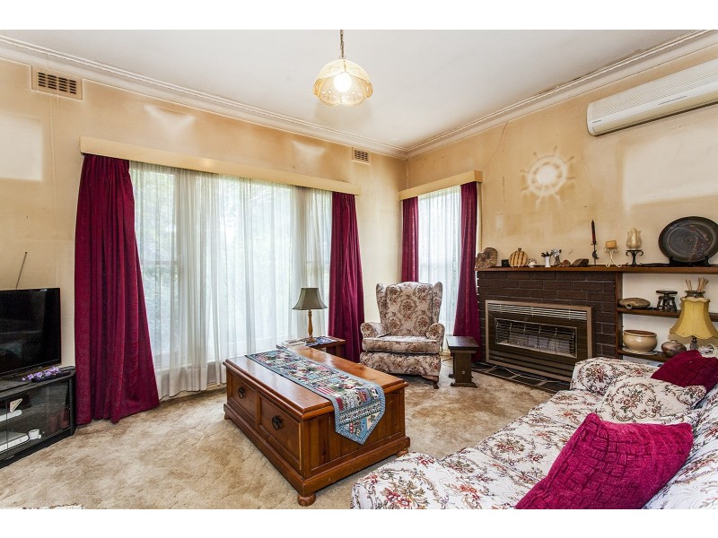 72 Durham Road, Kilsyth VIC 3137