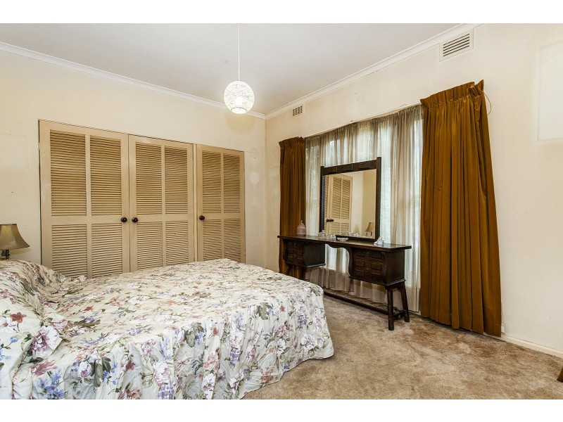 72 Durham Road, Kilsyth VIC 3137