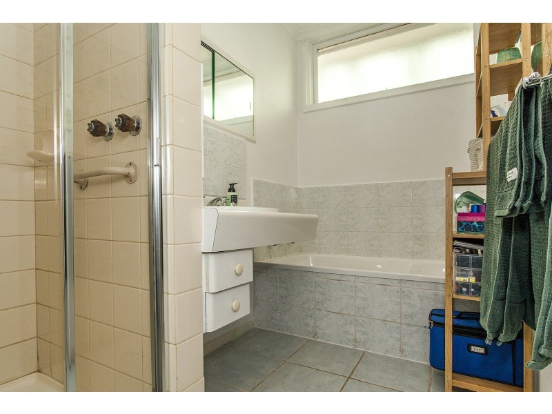 1/14 Tintern Avenue, Bayswater North VIC 3153