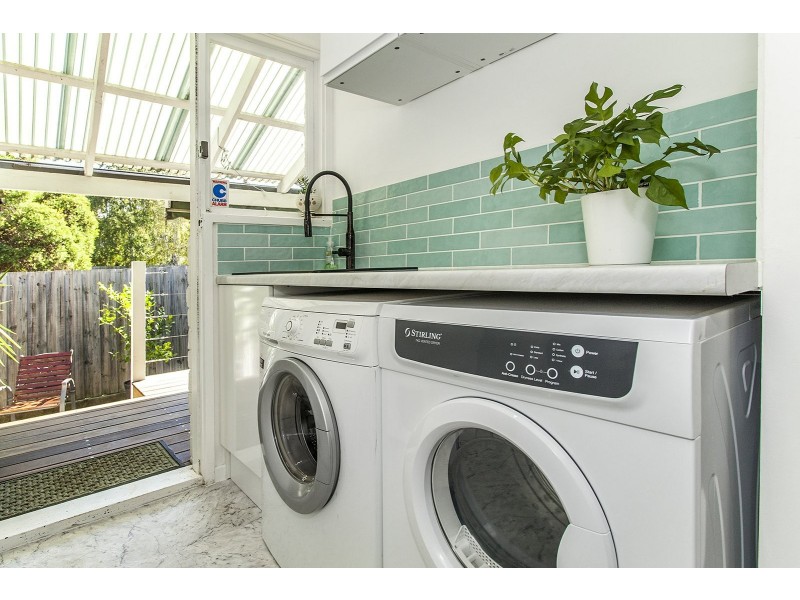 1/14 Tintern Avenue, Bayswater North VIC 3153