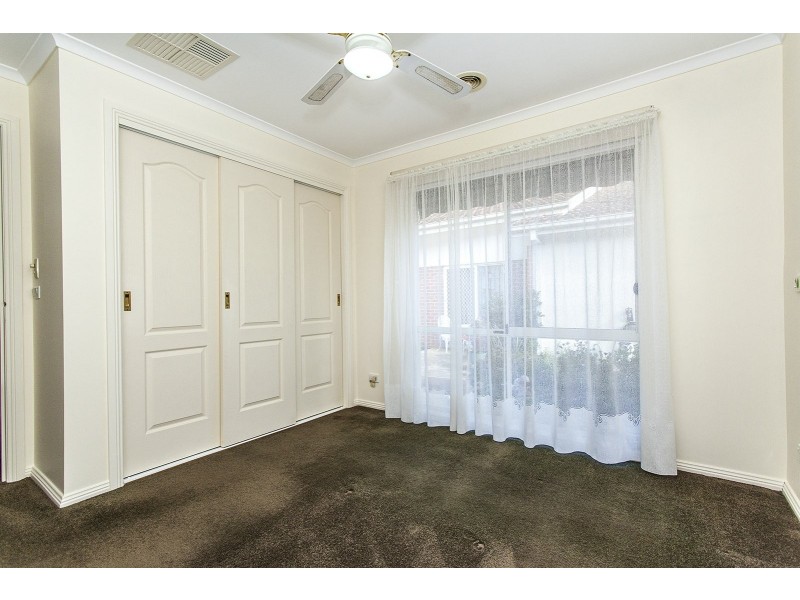 11/5 Pleasant Street, Kilsyth VIC 3137