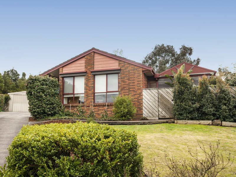 10 Fitzgerald Court, Mooroolbark VIC 3138