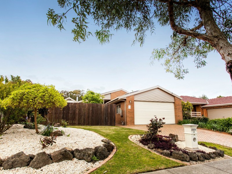 54 Alpine Way, Kilsyth VIC 3137