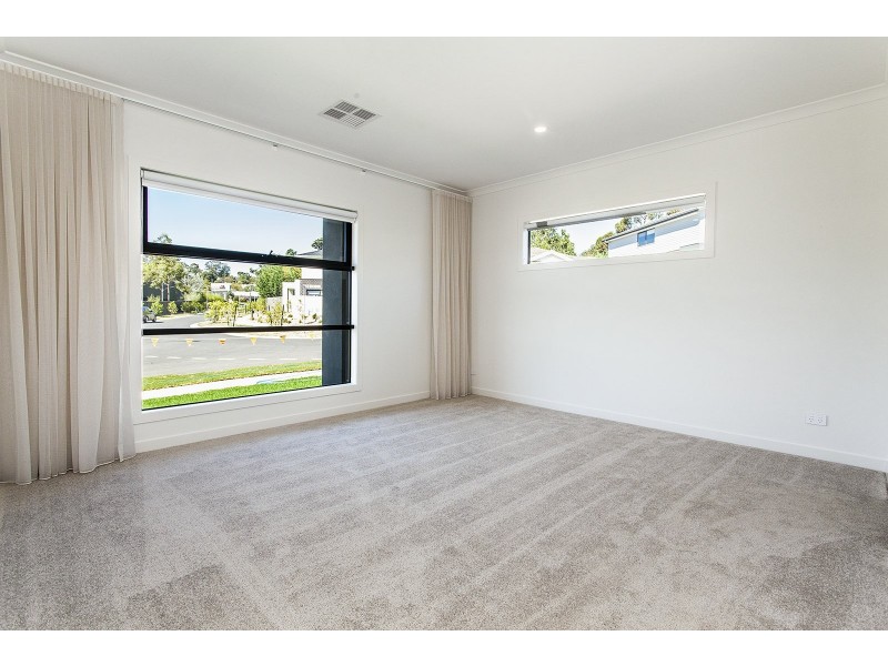 2 Janson Place, Lilydale VIC 3140