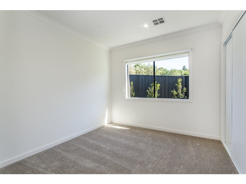 2 Janson Place, Lilydale VIC 3140