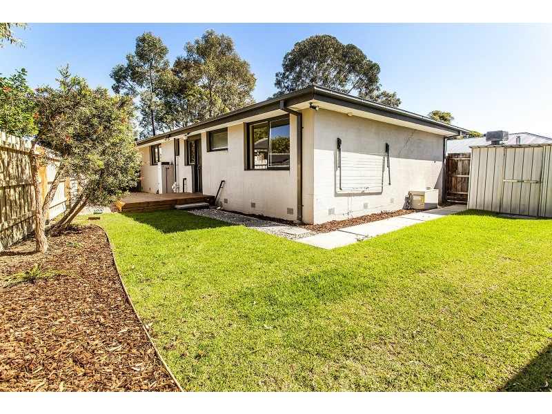 61 Landstrom Quadrant, Kilsyth VIC 3137
