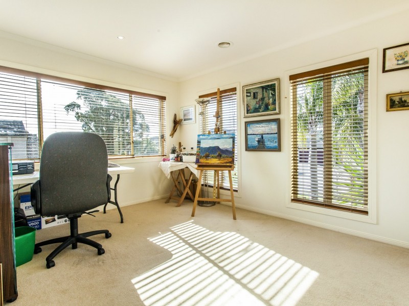 74 Blue Ridge Drive, Mooroolbark VIC 3138