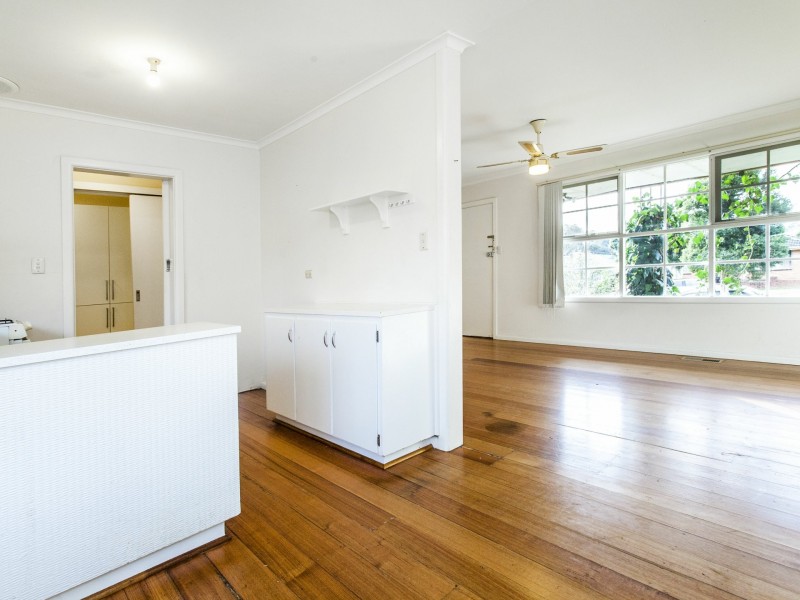 69 Hawthory Road, Mooroolbark VIC 3138