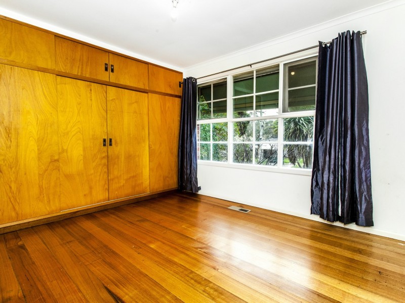 69 Hawthory Road, Mooroolbark VIC 3138