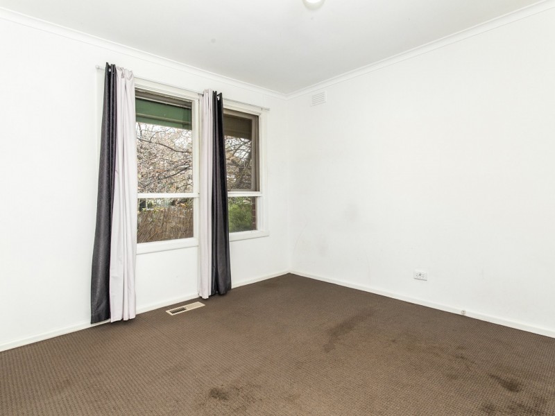 69 Hawthory Road, Mooroolbark VIC 3138