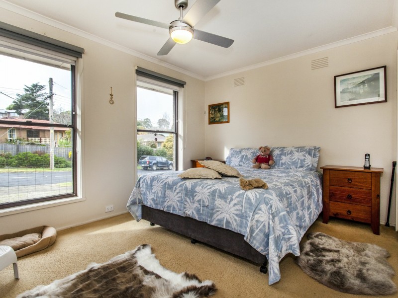 49 Meadowlark Lane, Mooroolbark VIC 3138