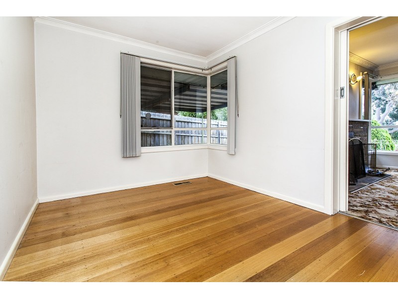 25 Glen Dhu Road, Kilsyth VIC 3137