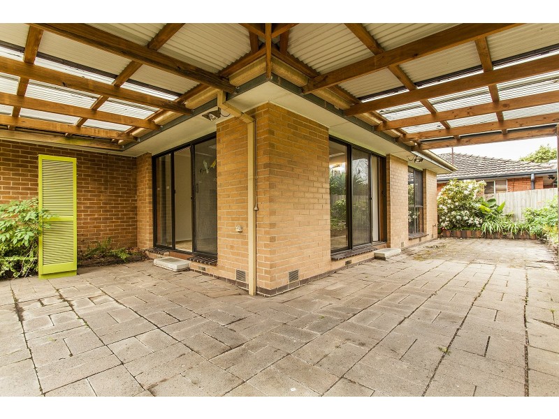 25 Glen Dhu Road, Kilsyth VIC 3137
