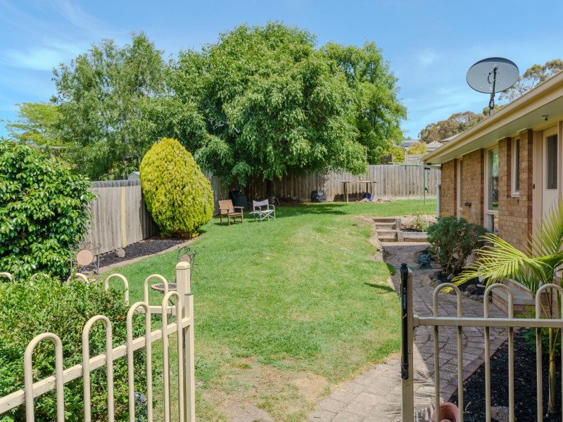 105 Lakeview Drive, Lilydale VIC 3140