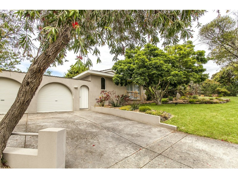 5 Parkla Brae, Chirnside Park VIC 3116