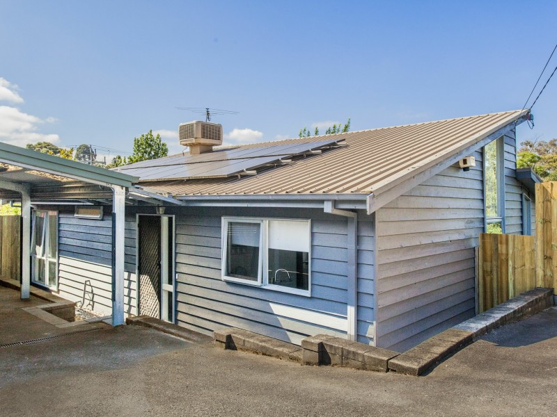 136 Manchester Road, Mooroolbark VIC 3138