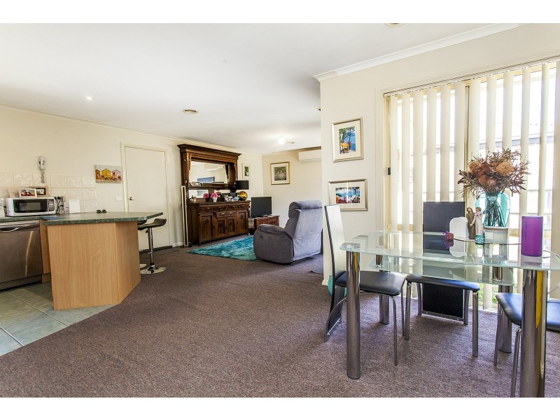 2/44 Geoffrey Drive, Kilsyth VIC 3137
