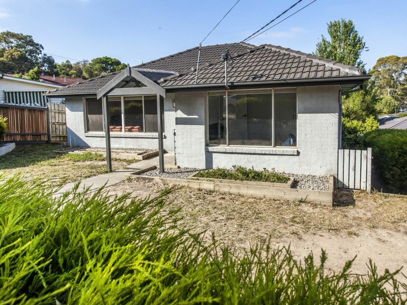 5 Carawa Street, Mooroolbark VIC 3138