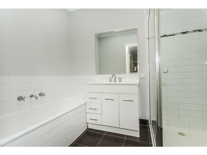 3/17 Kimberley Drive, Chirnside Park VIC 3116