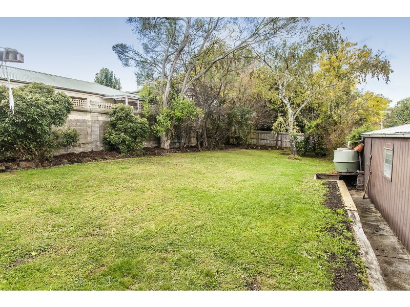 1D Dunrossil Drive, Kilsyth VIC 3137