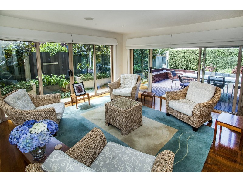 12 Smithacres Road, Montrose VIC 3765