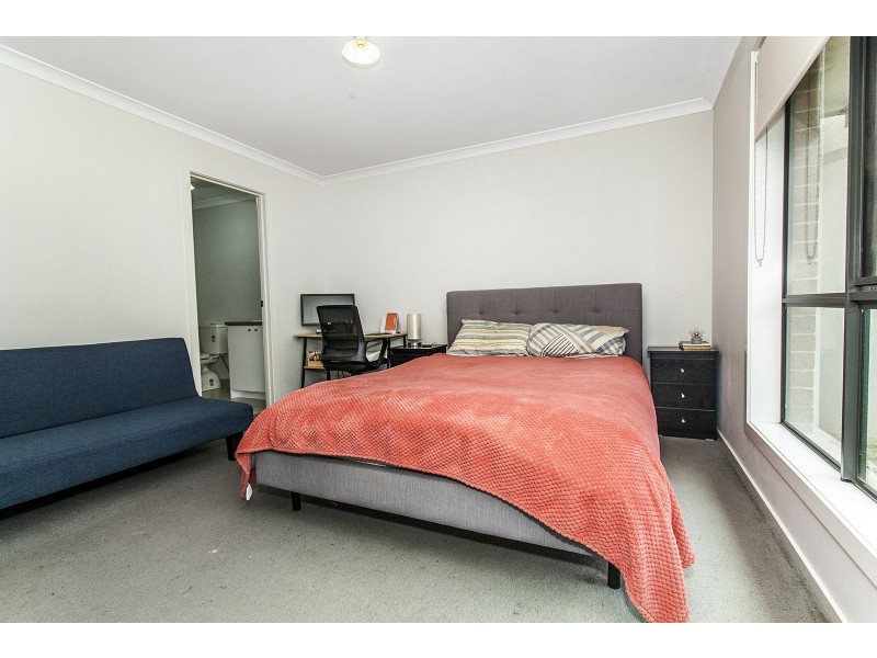 49 Spriggs Drive, Croydon VIC 3136