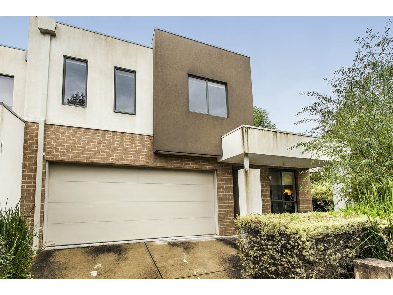 49 Spriggs Drive, Croydon VIC 3136