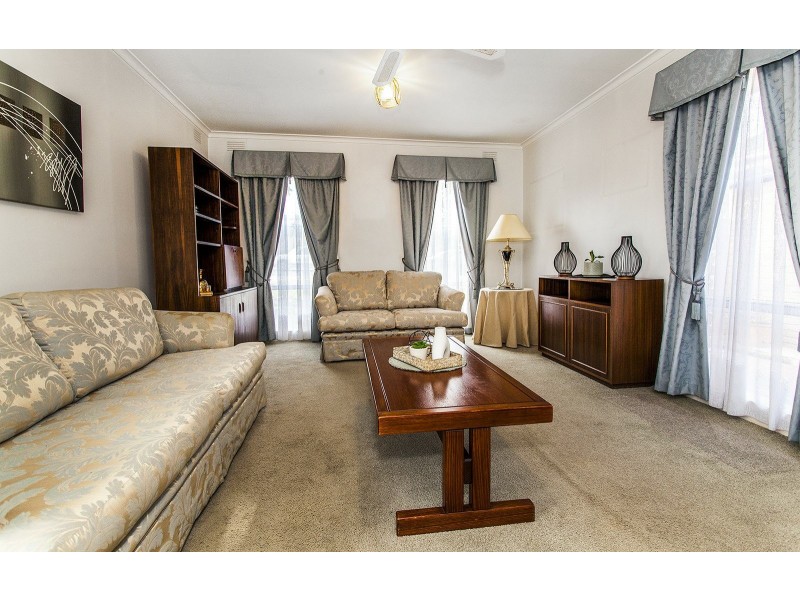 27 Wetherby Road, Doncaster VIC 3108