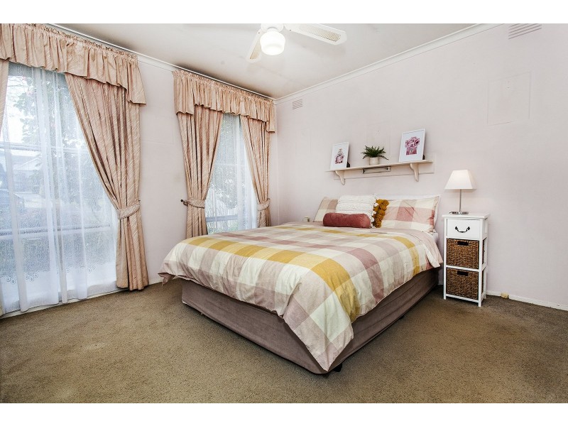 27 Wetherby Road, Doncaster VIC 3108