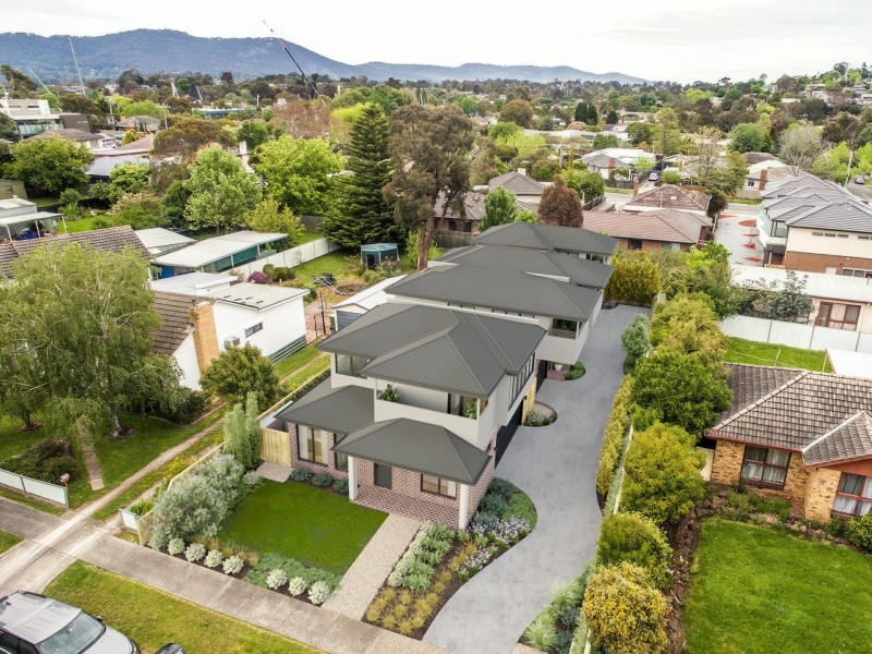 17 Neville Street, Mooroolbark VIC 3138