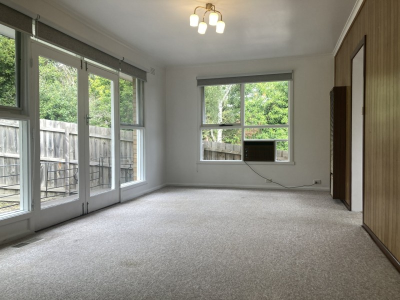 10 Masefield Avenue, Mooroolbark VIC 3138