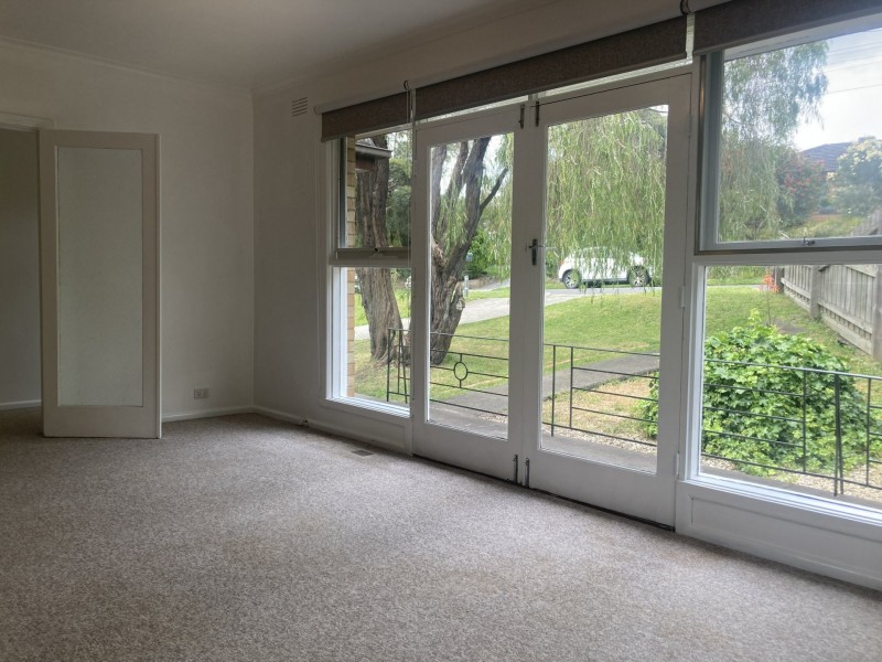 10 Masefield Avenue, Mooroolbark VIC 3138