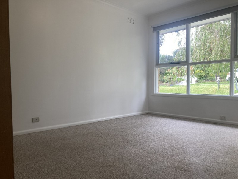 10 Masefield Avenue, Mooroolbark VIC 3138