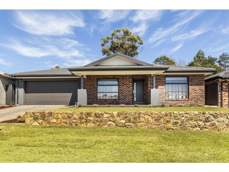 8 Wynnlea Place, Lilydale VIC 3140