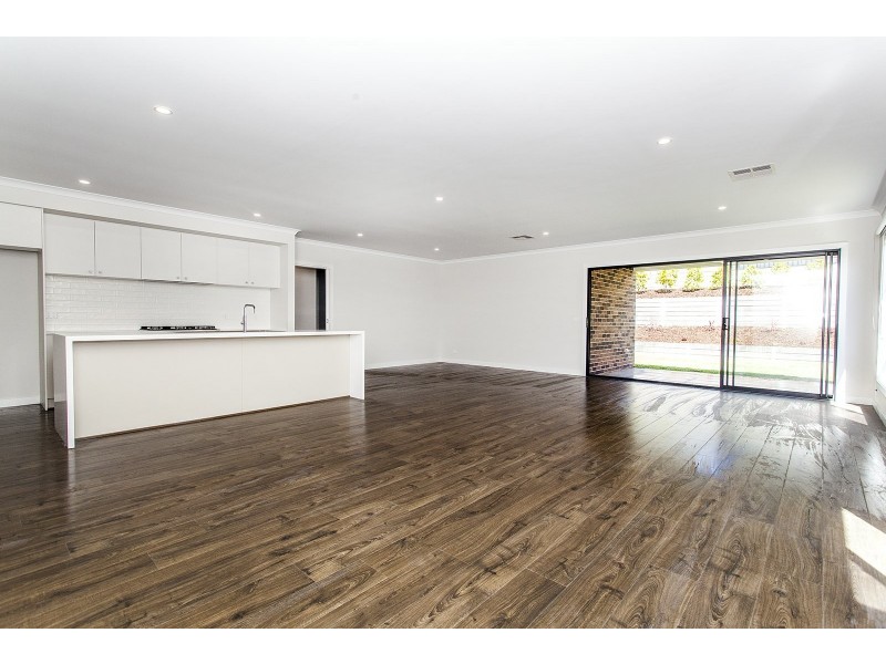 8 Wynnlea Place, Lilydale VIC 3140