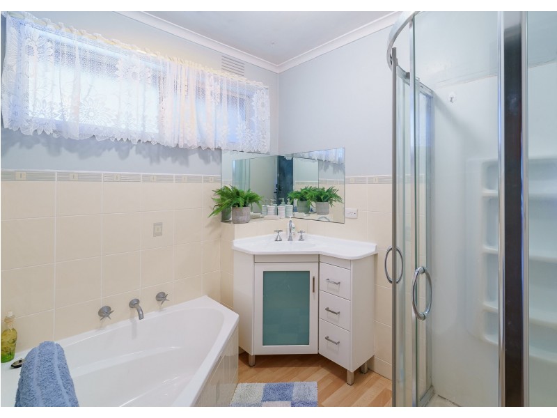 13 Carolanne Court, Mooroolbark VIC 3138