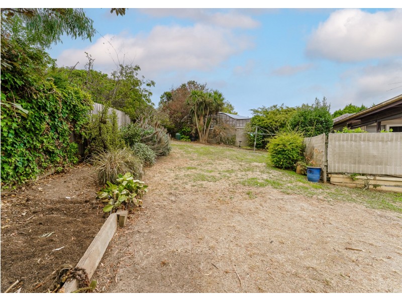 13 Carolanne Court, Mooroolbark VIC 3138