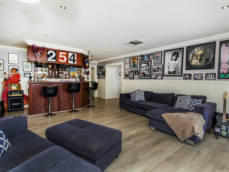 254-256 Cambridge Road, Kilsyth VIC 3137