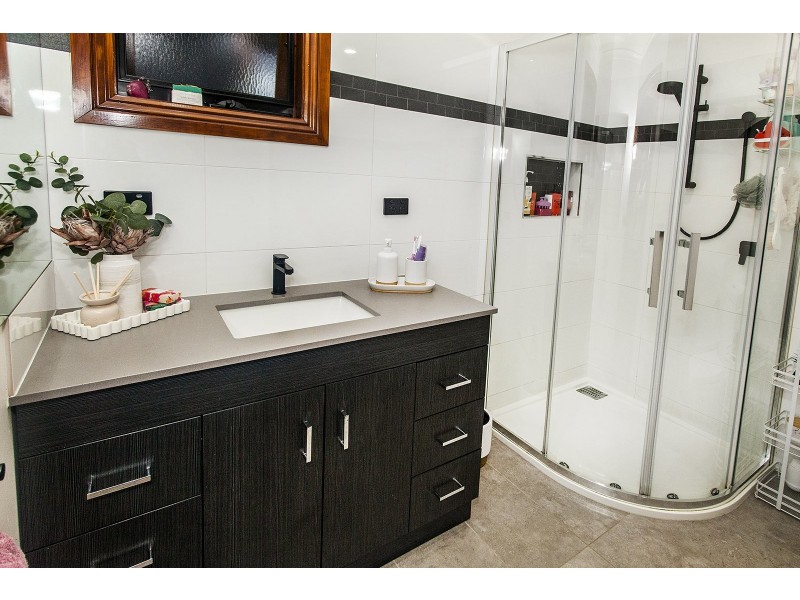 12 Fern Street, The Basin VIC 3154