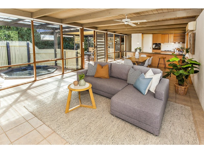 22 Oban Woods, Ringwood North VIC 3134