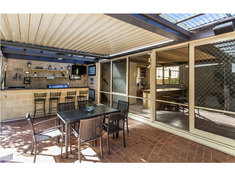 22 Oban Woods, Ringwood North VIC 3134