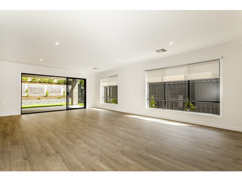 12 Wynnlea Place, Lilydale VIC 3140