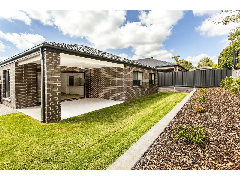 12 Wynnlea Place, Lilydale VIC 3140